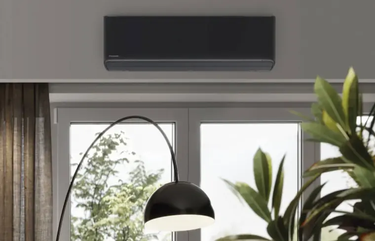 stenska klimatska naprava